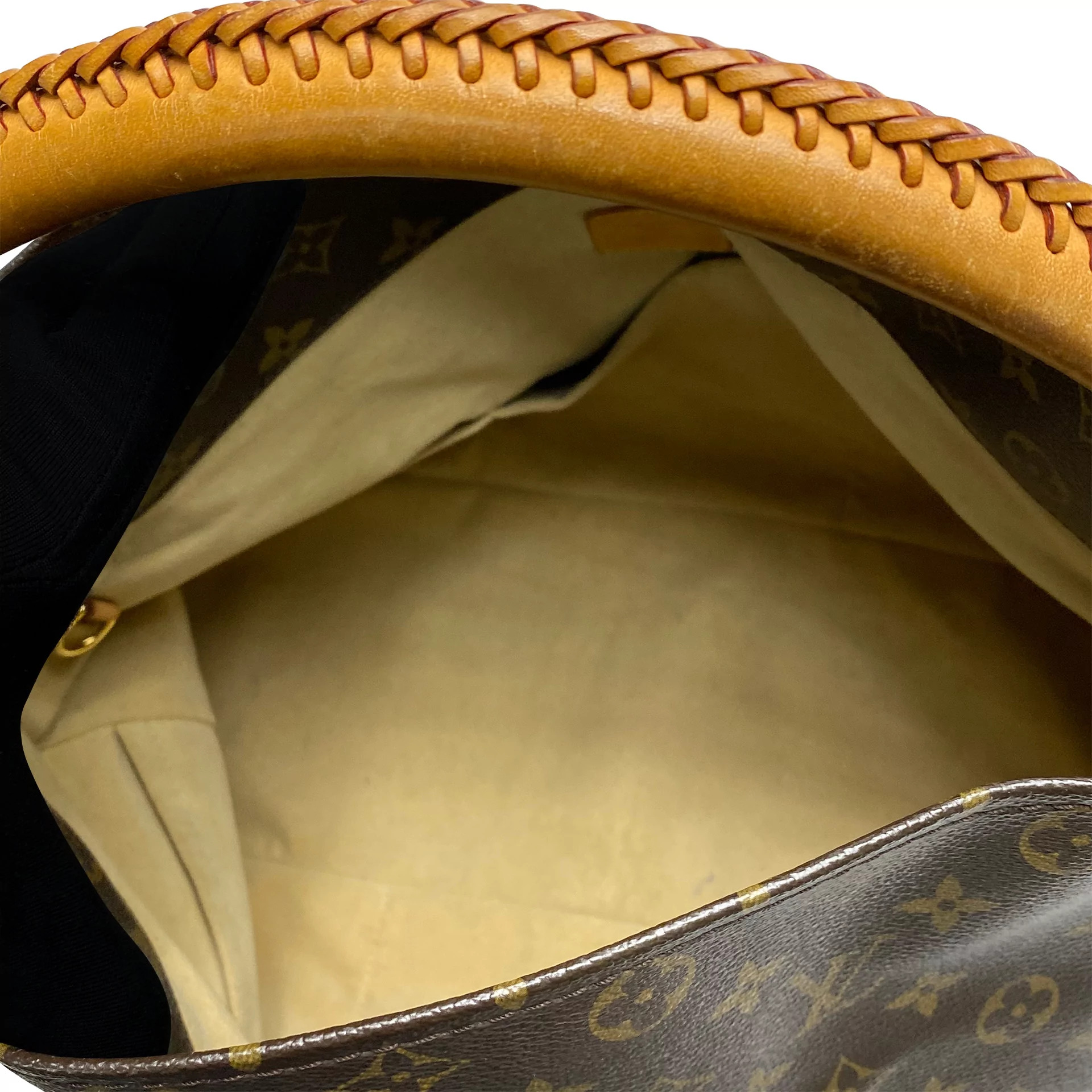 Bolsa Louis Vuitton Artsy MM Monograma