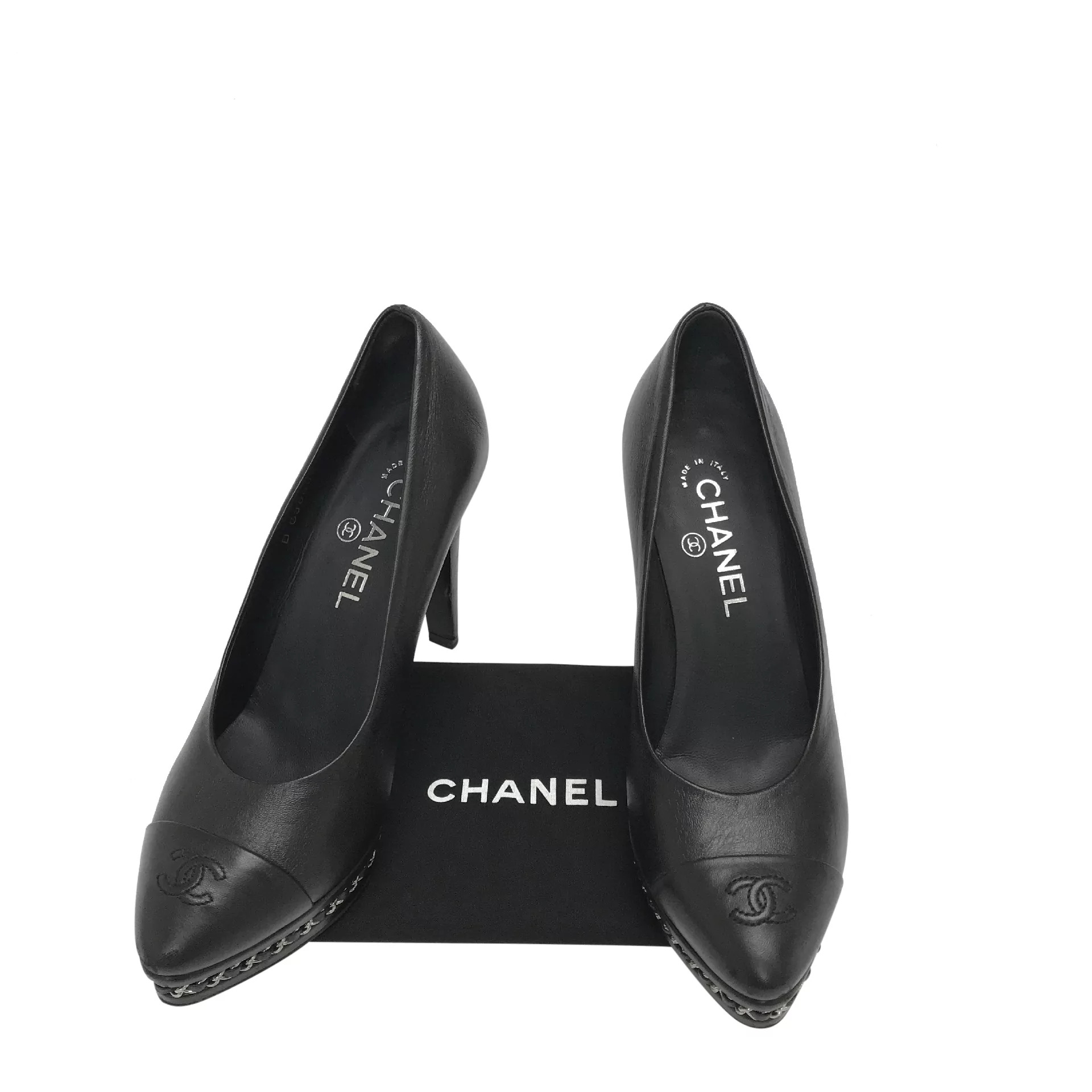 Scarpin Chanel Chain Couro Preto