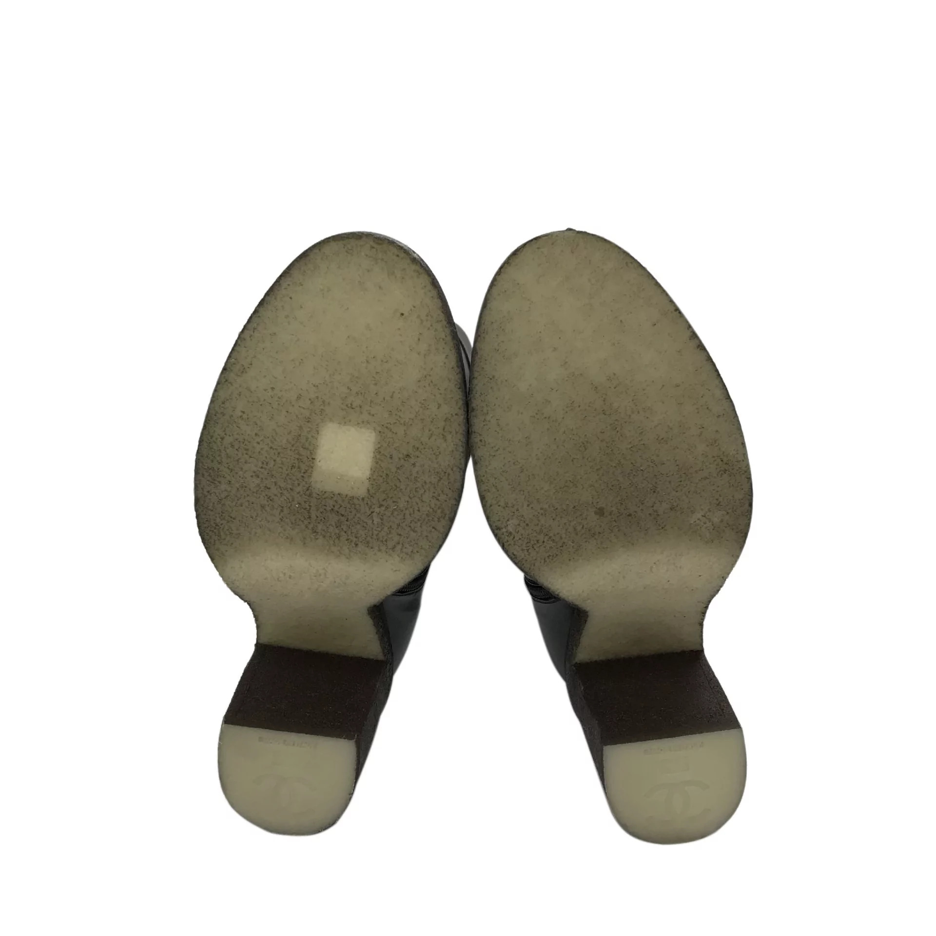 Bota Chanel Cano Longo Marrom