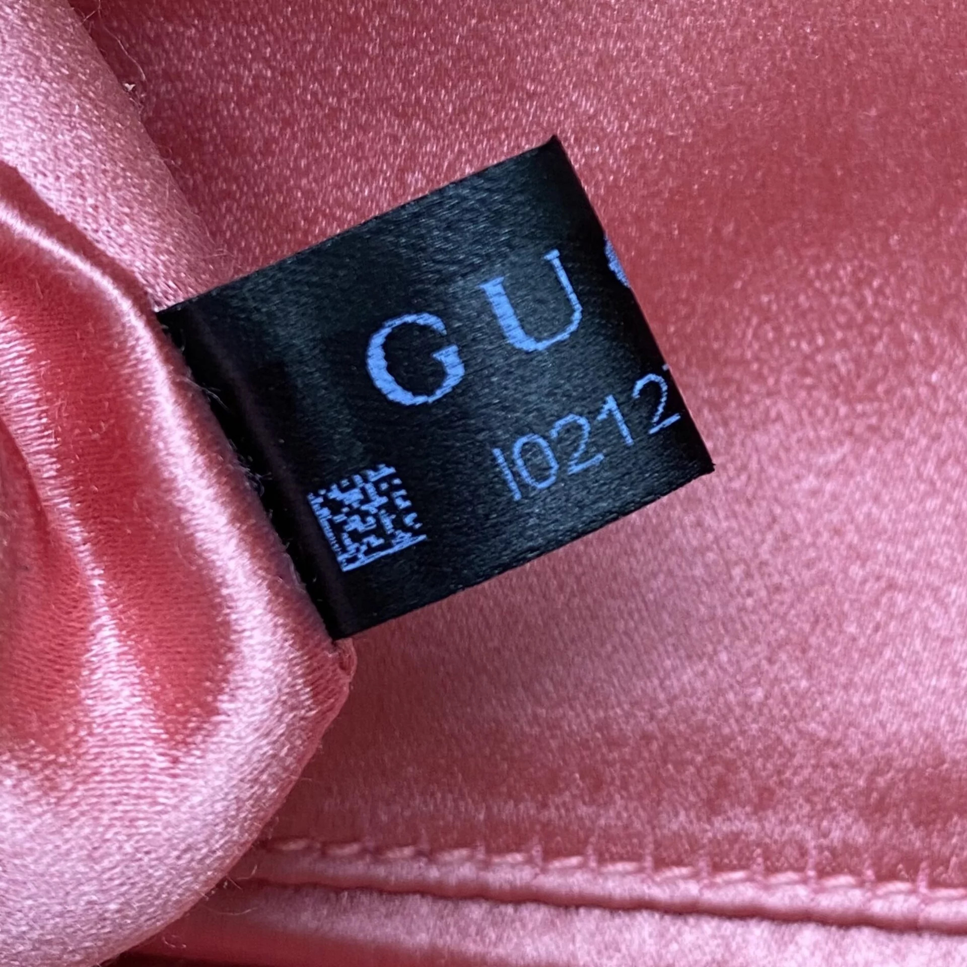 Bolsa Gucci GG Marmont Dourada