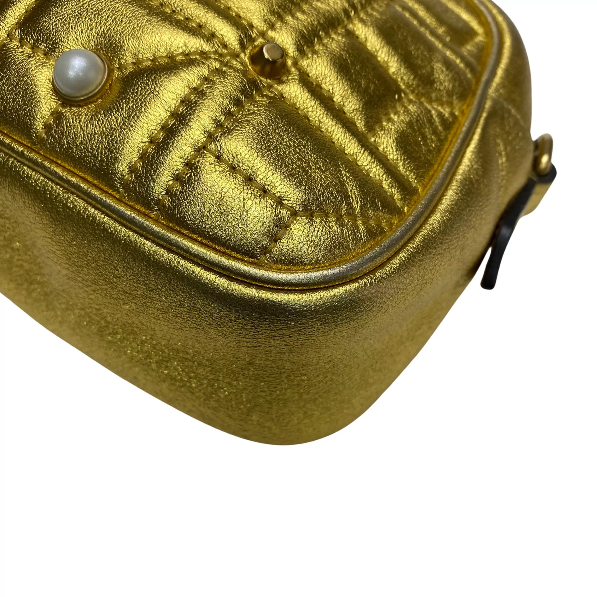 Bolsa Gucci GG Marmont Dourada