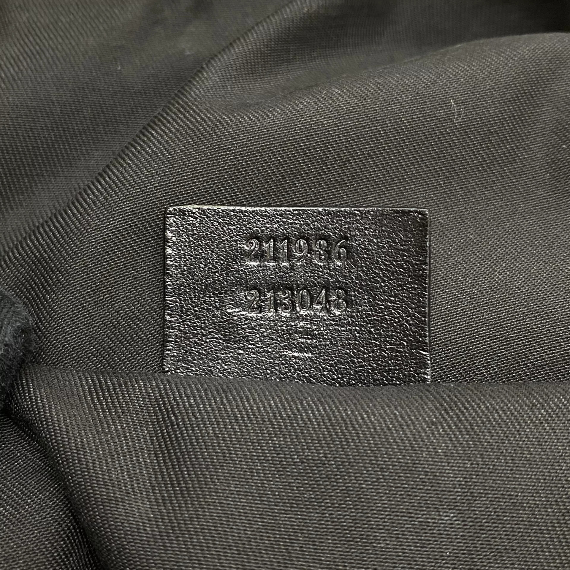 Bolsa Gucci Pelham Hobo Preta