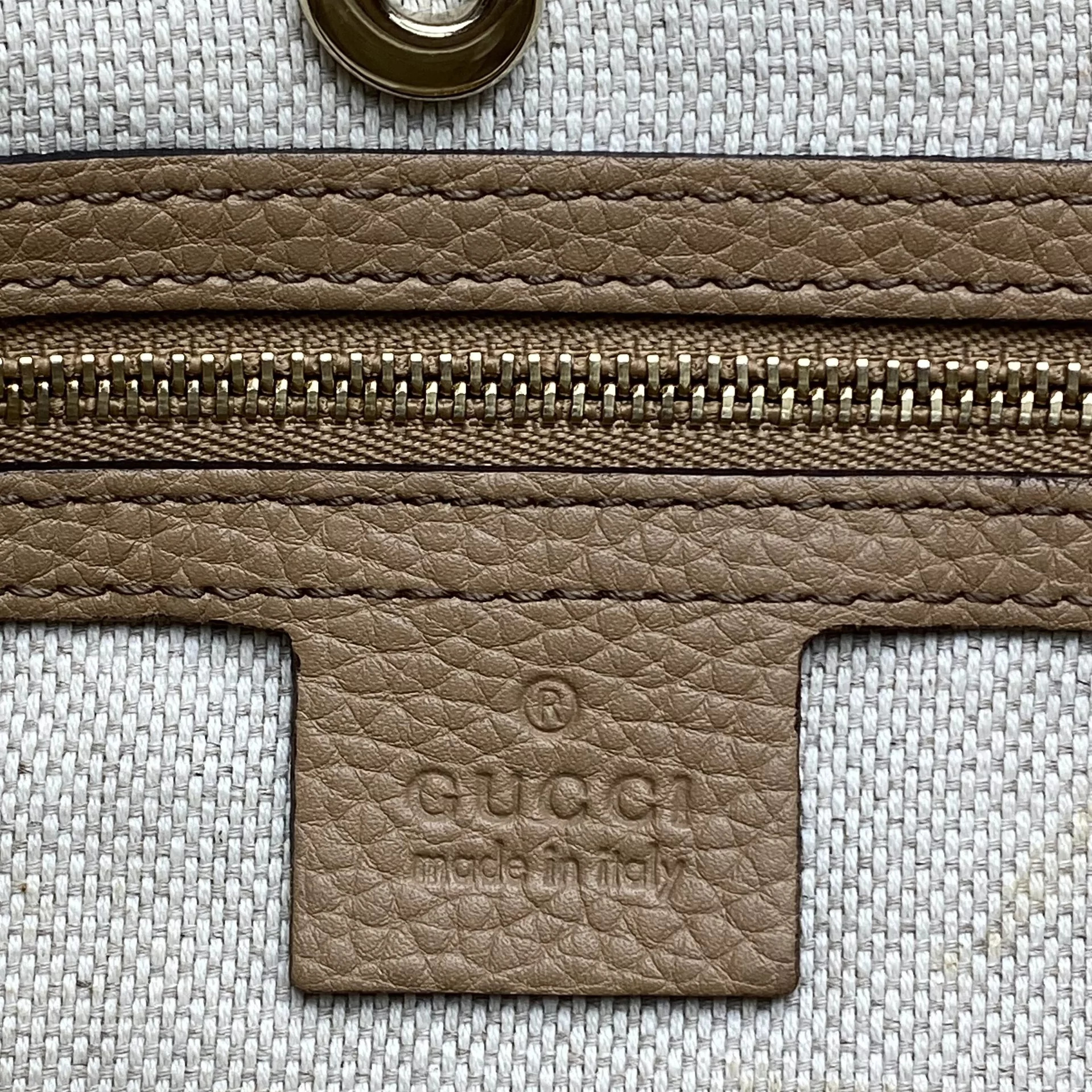 Bolsa Gucci Soho Bege