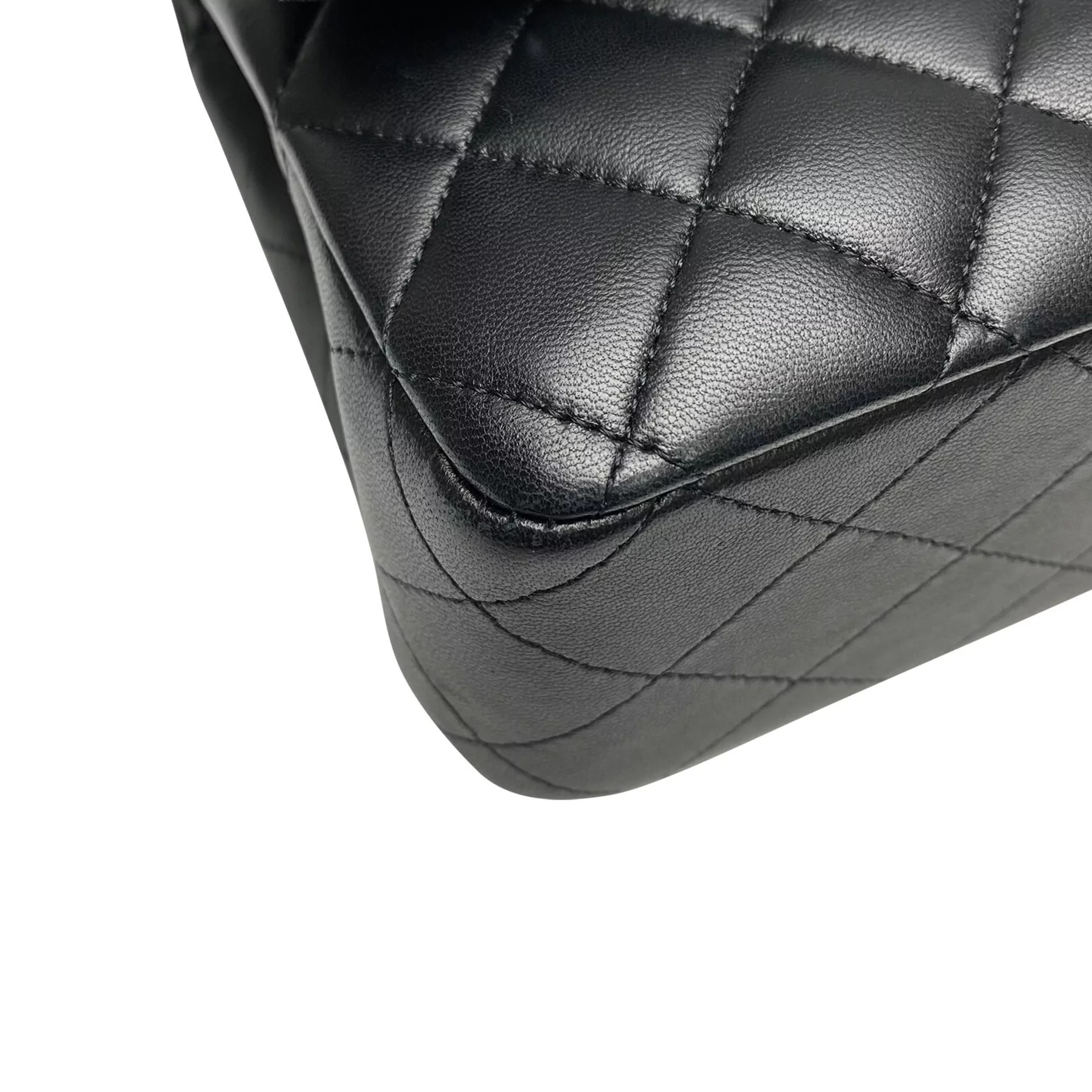 Bolsa Chanel Classic Double Flap Medium Preta