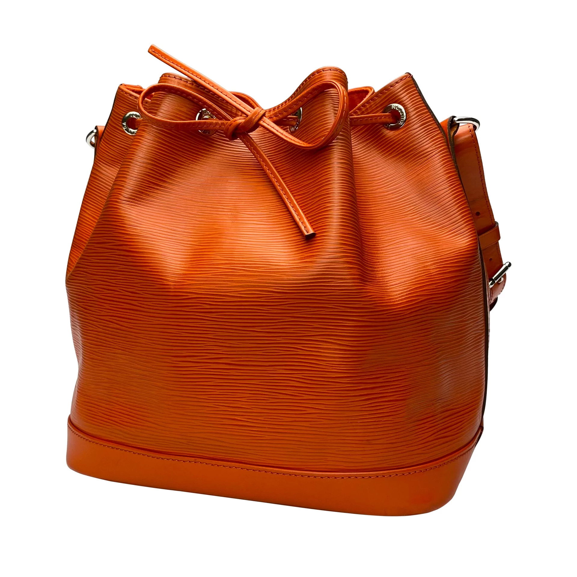 Bolsa Louis Vuitton Noé Couro Laranja