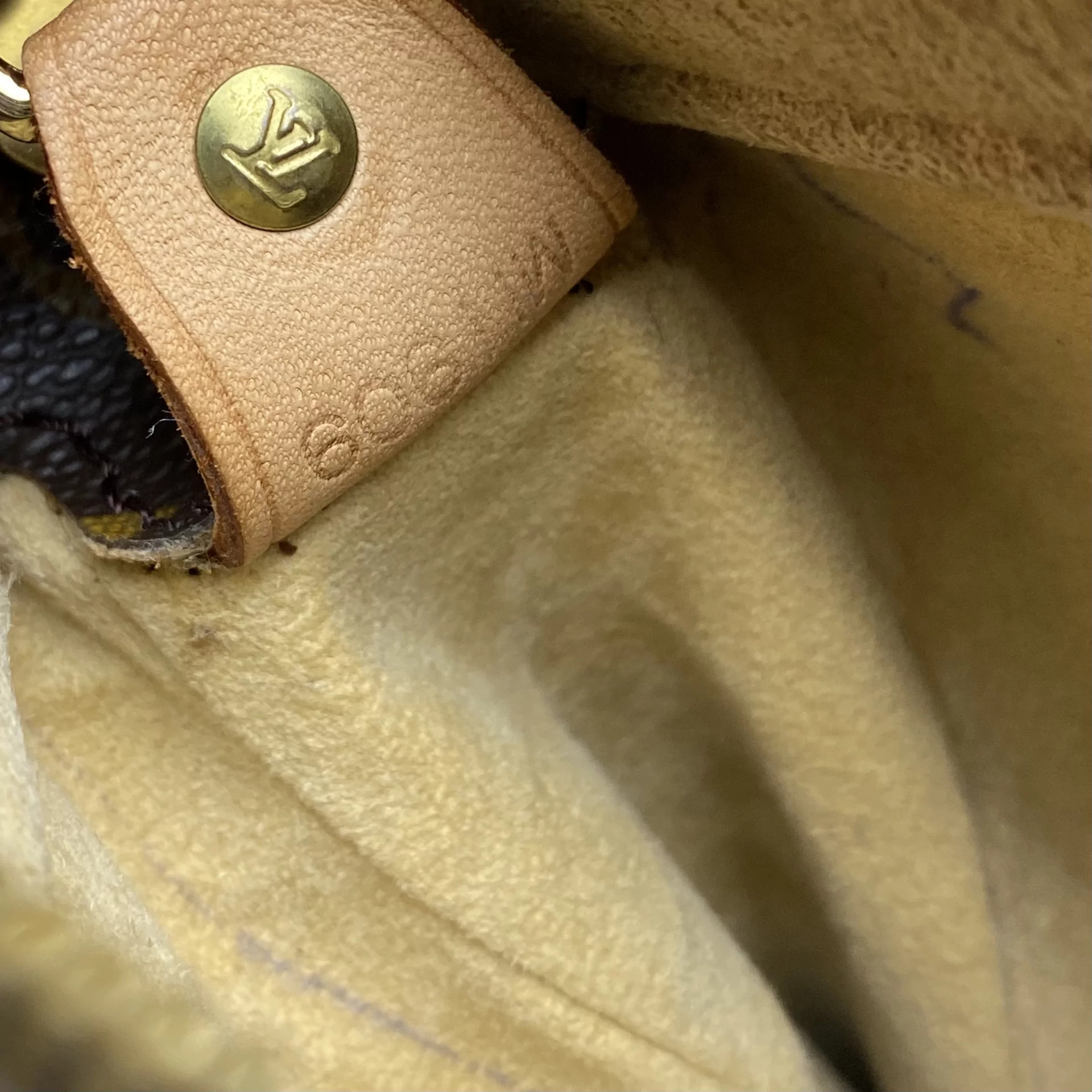 Bolsa Louis Vuitton Looping Monogram