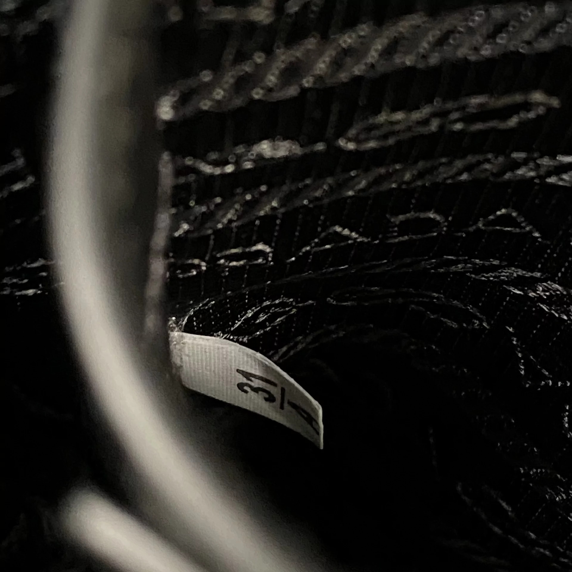 Bolsa Prada Nylon e Couro Preto