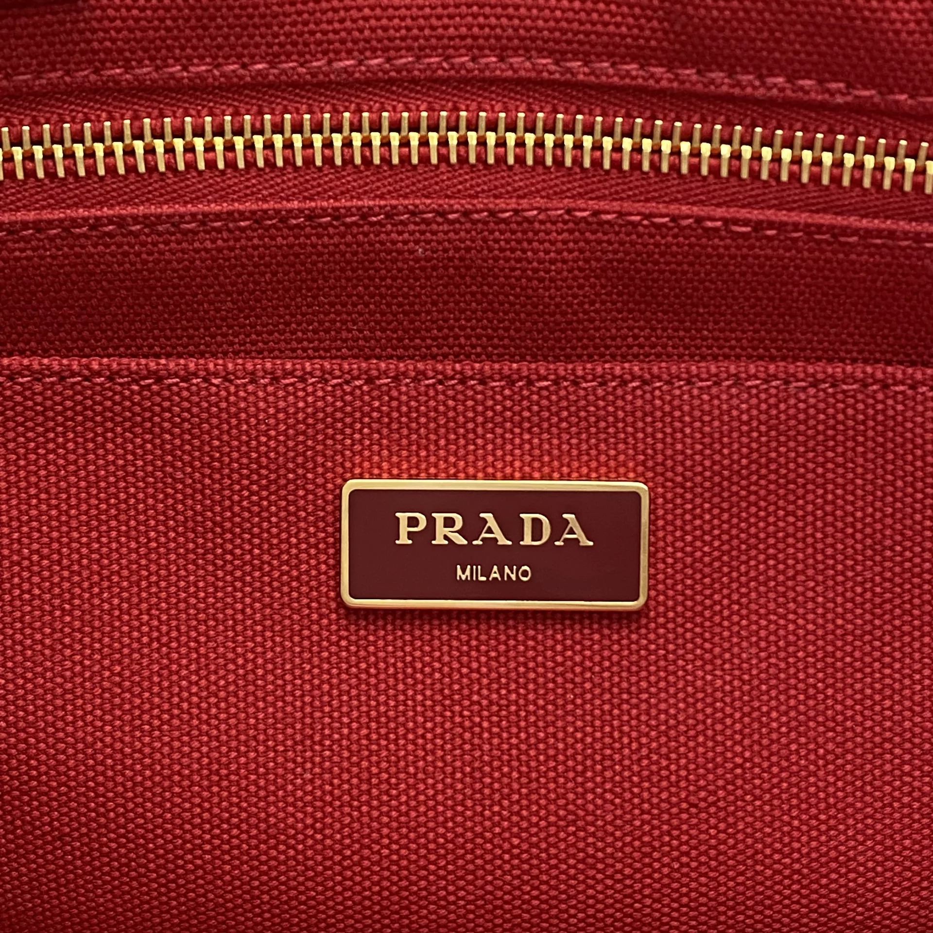 Bolsa Prada Canapa Logo Vermelha