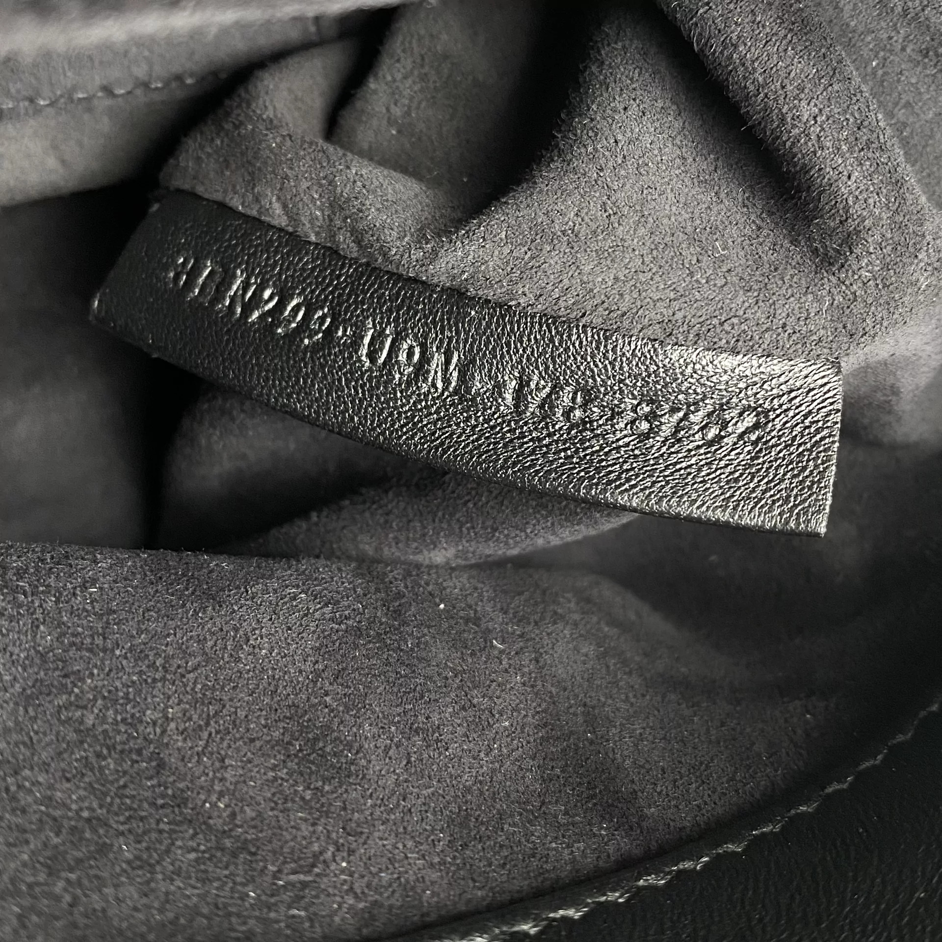 Bolsa Fendi DotCom Preta