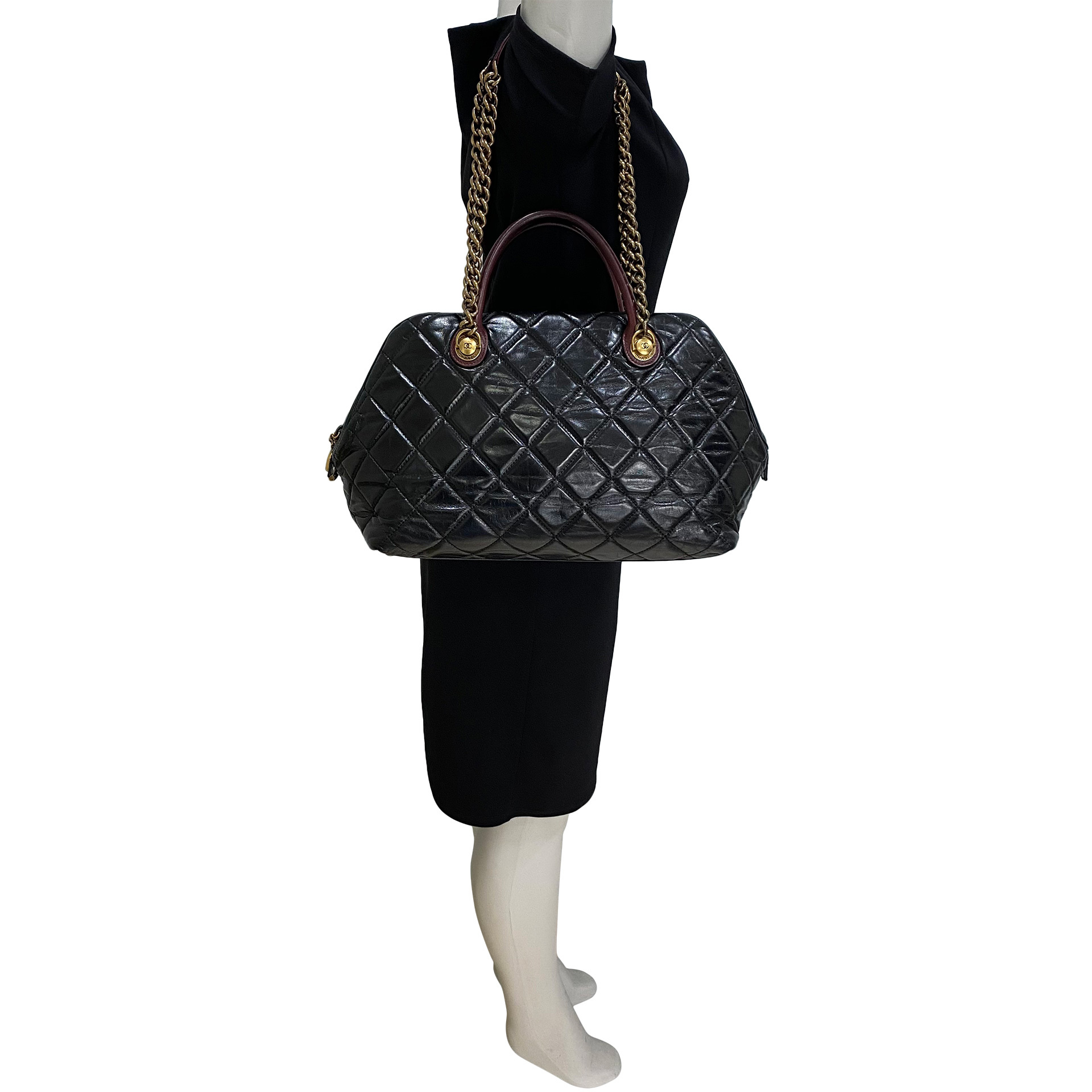 Bolsa Chanel Castle Rock Bowling Preto