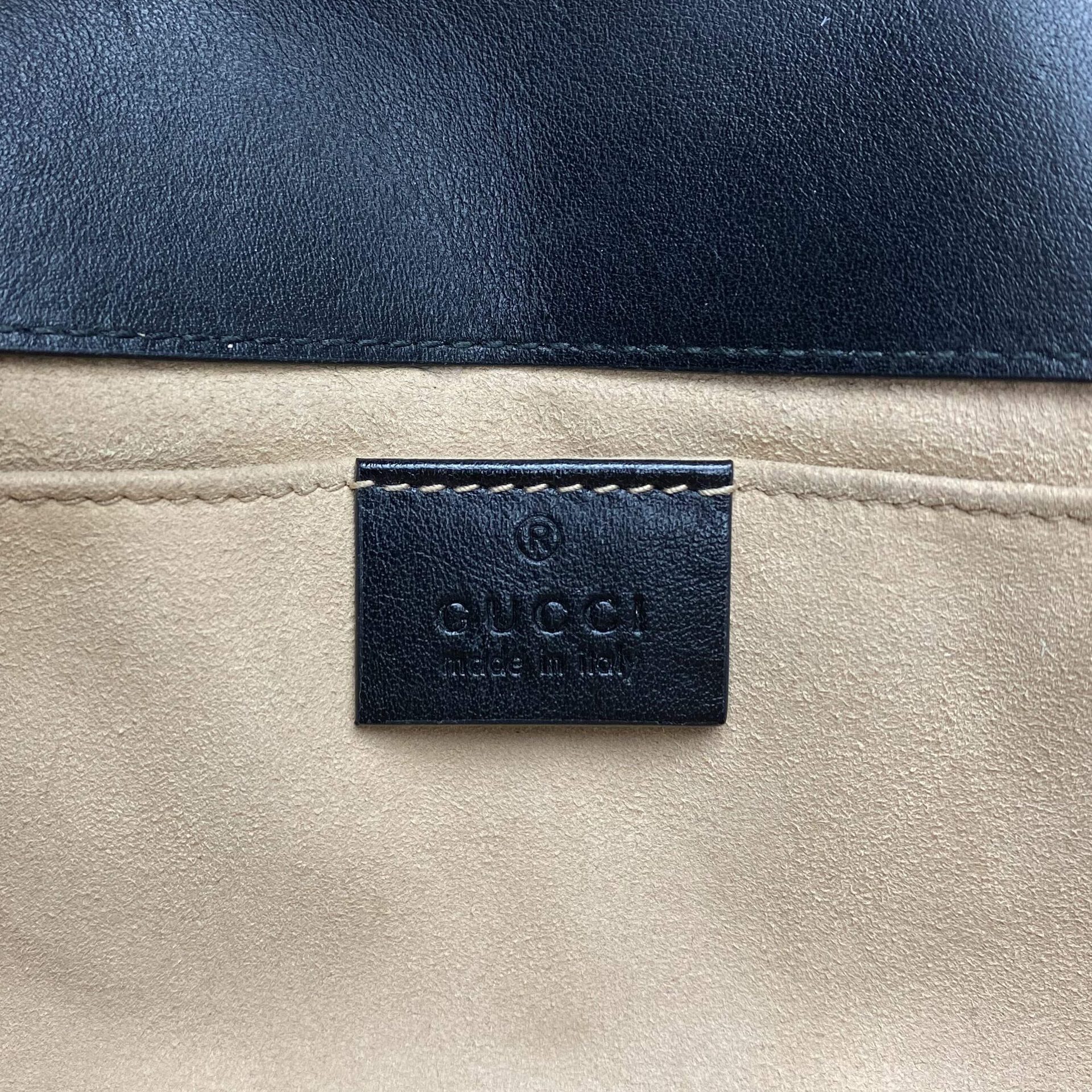 Bolsa Gucci GG Marmont Mini