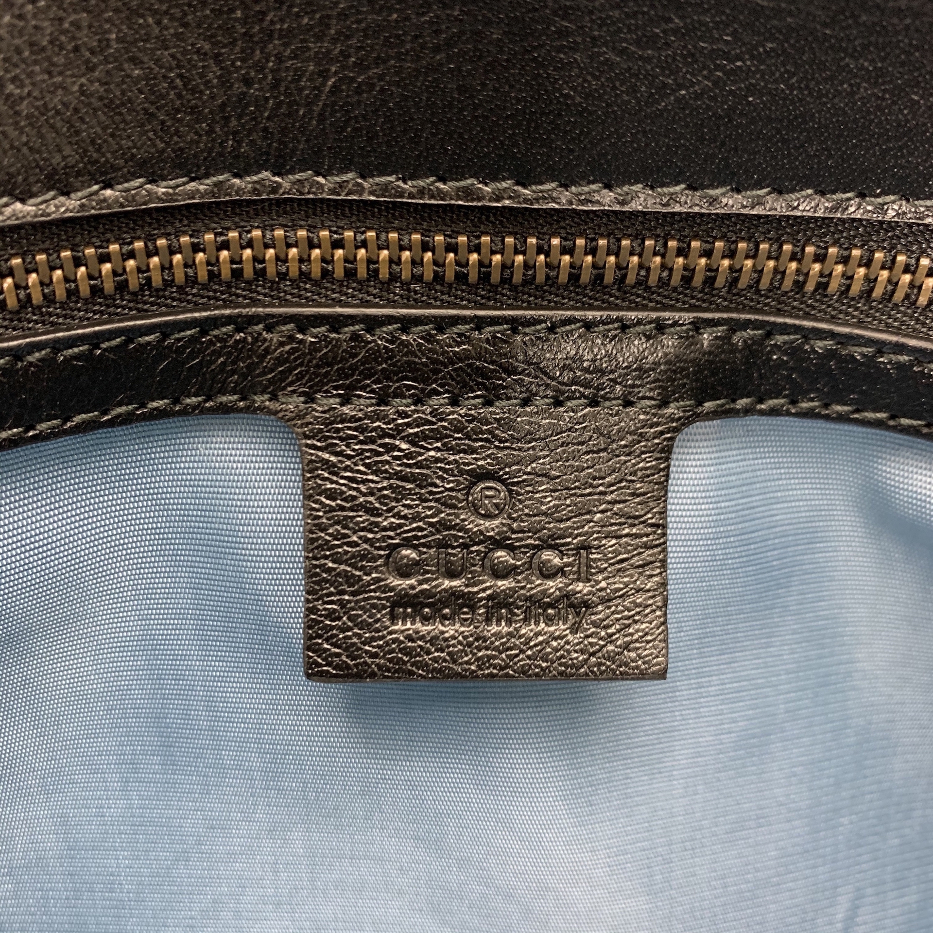 Clutch Gucci Envelope GG Preta