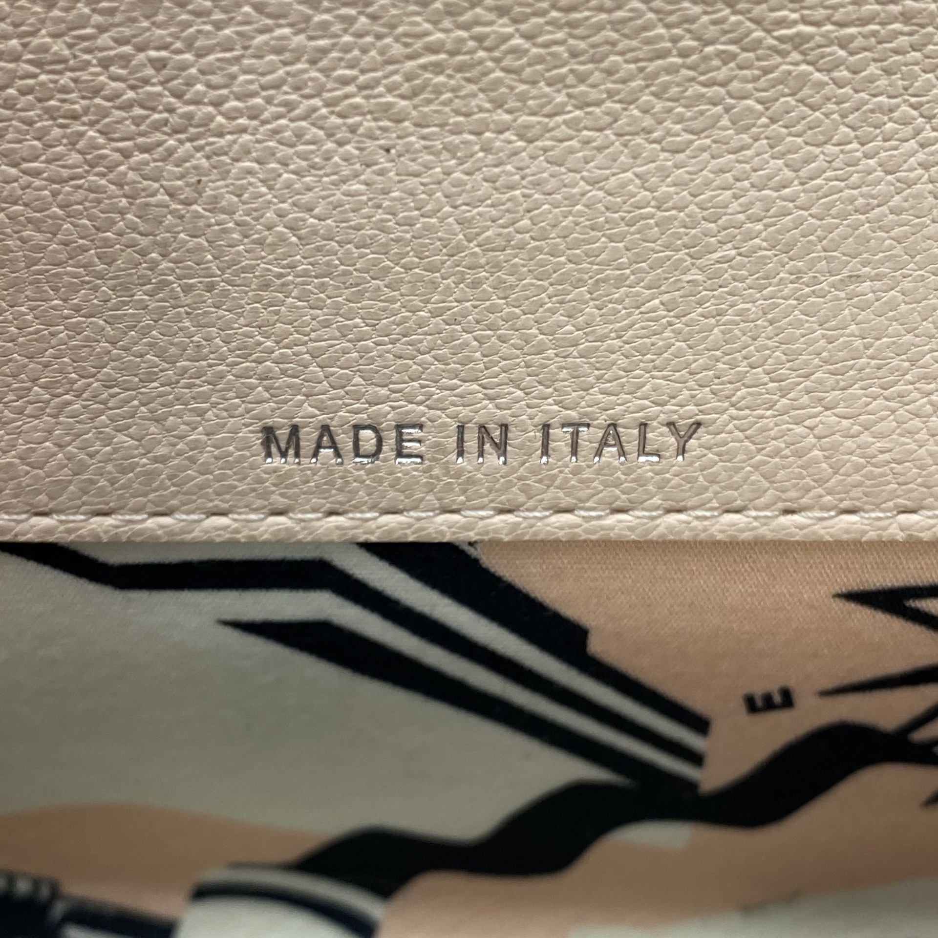 Porta-cartão Chanel Couro