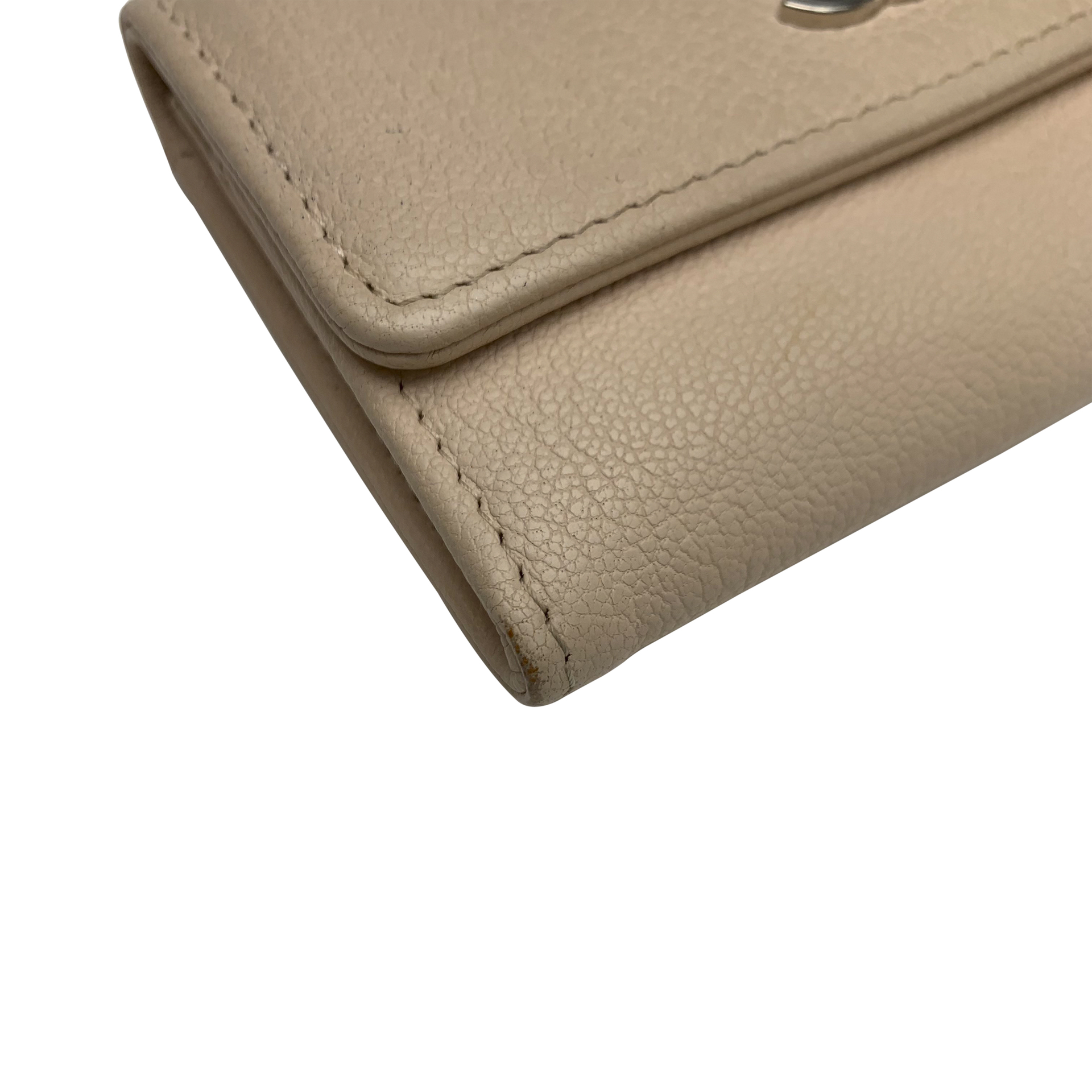 Porta-cartão Chanel Couro