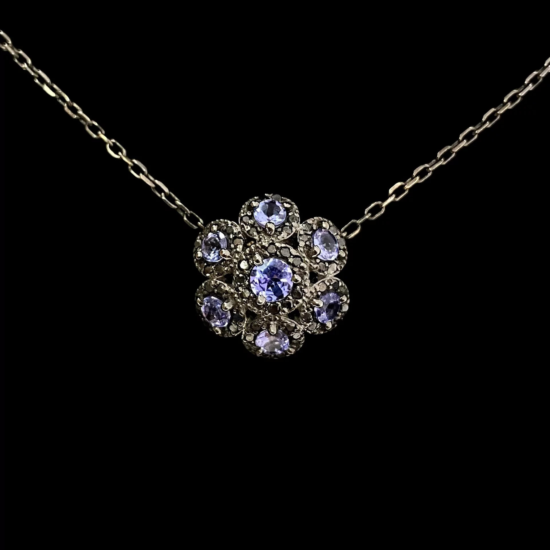 Gargantilha Carla Amorim Jardim Botânico