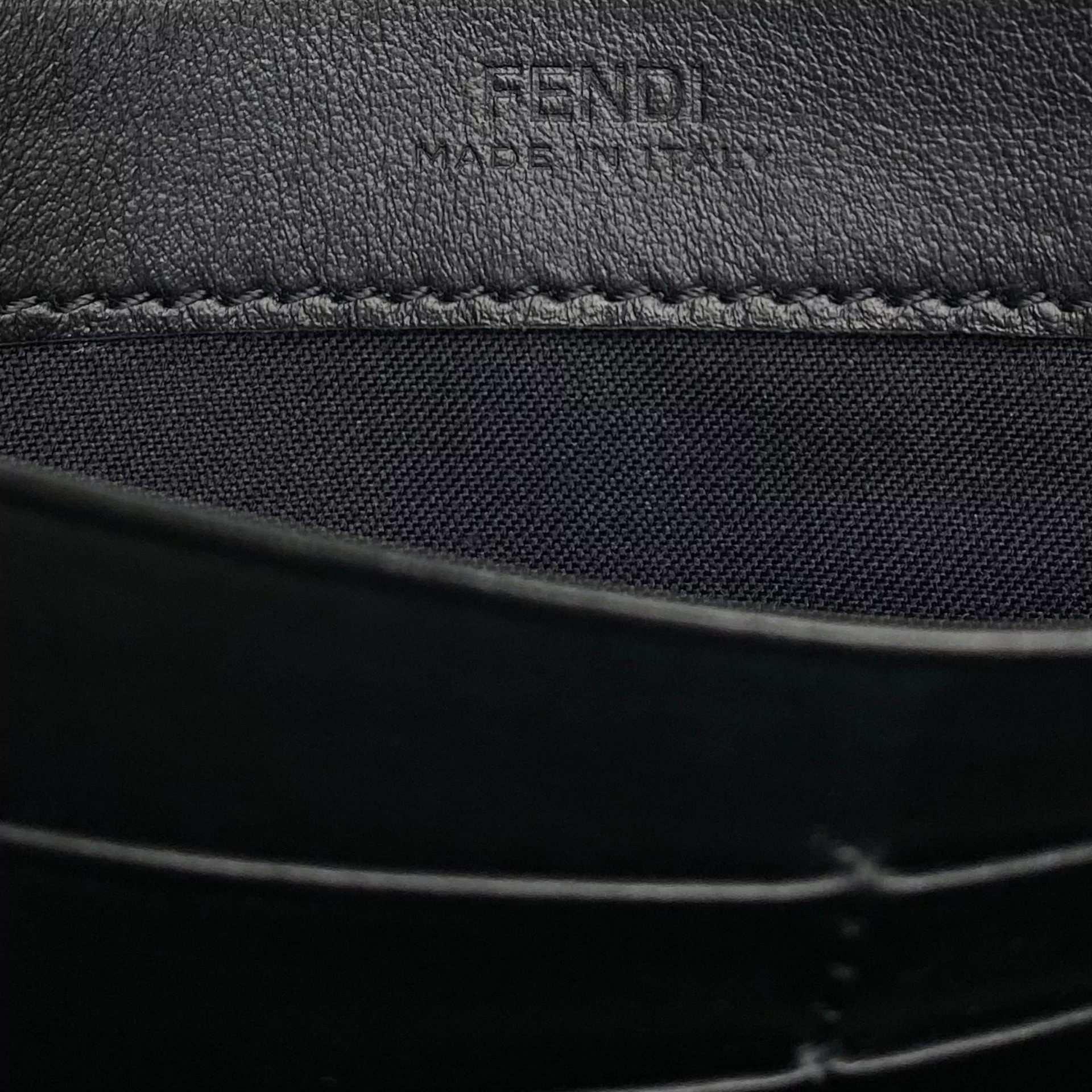 Carteira Fendi Couro Preto