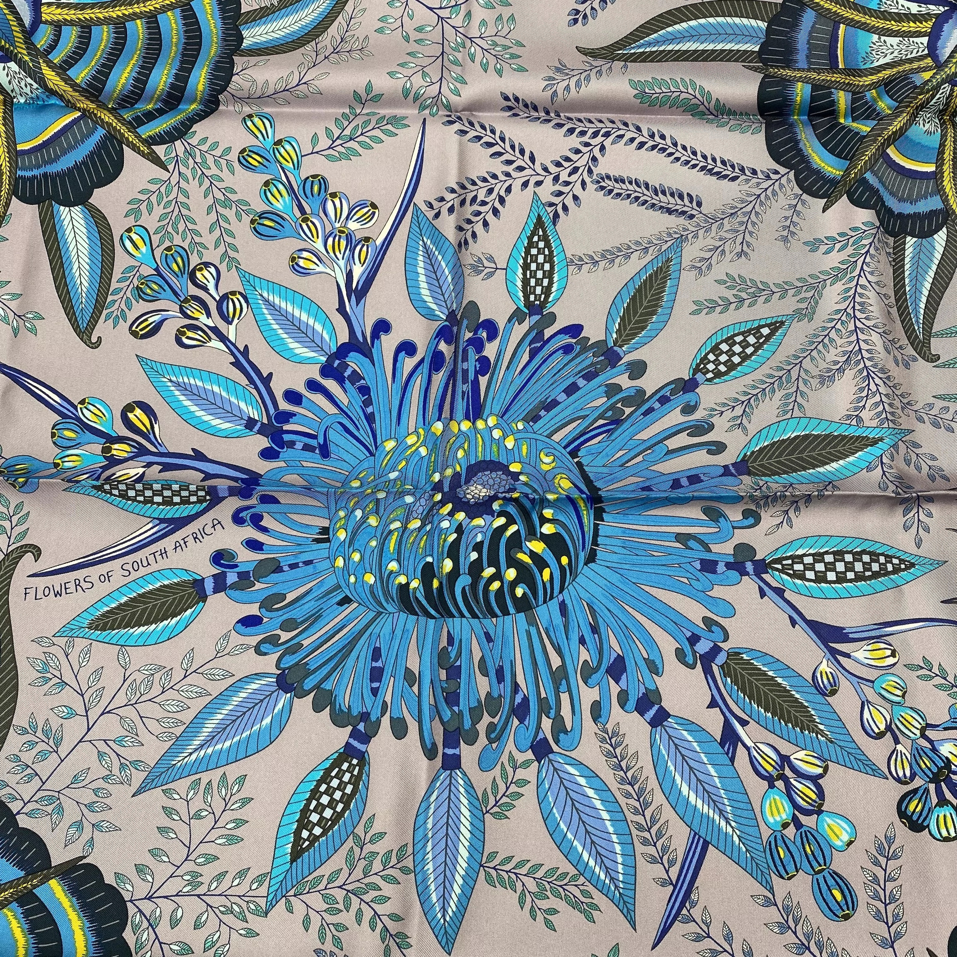 Lenço Hermès