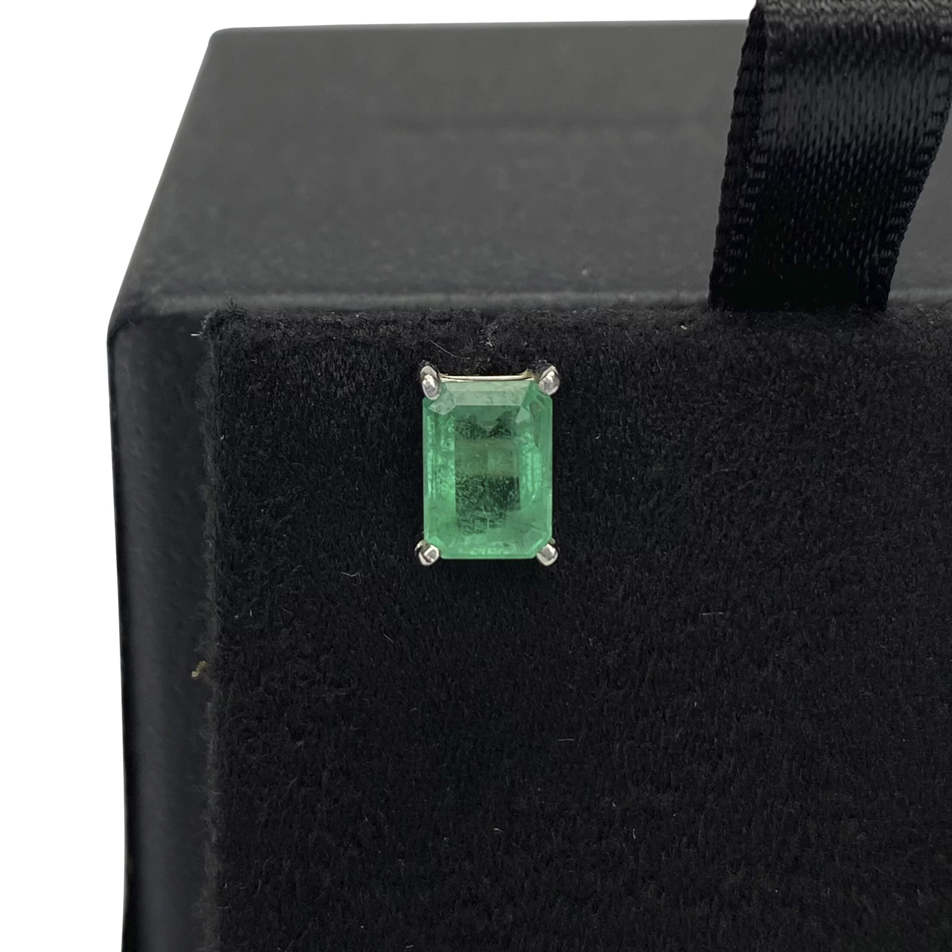 Par de Brincos Marcelo Pícaro Esmeraldas